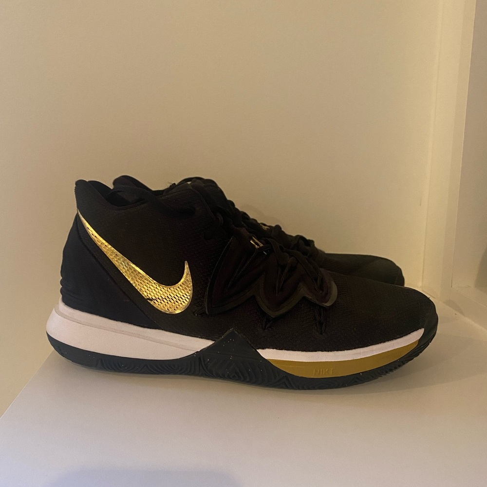 Nike Kyrie Shoes